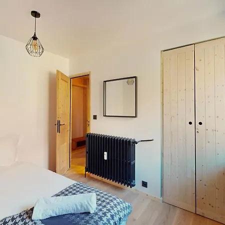 Διαμέρισμα Bright, Warm 2br 2min To Gondola, Private Garden