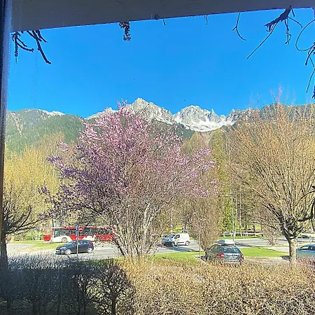 Bright, Warm 2br 2min To Gondola, Private Garden Διαμέρισμα